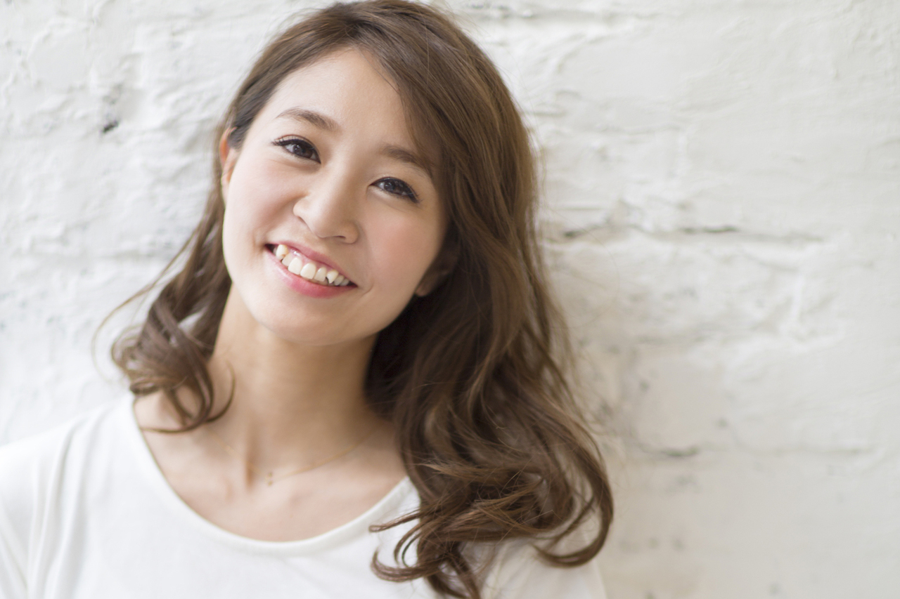 笑顔の女性